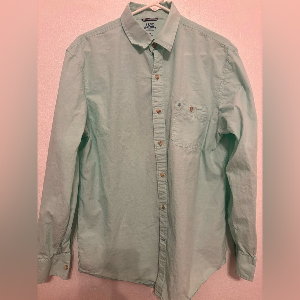 Izod Saltwater button up shirt M